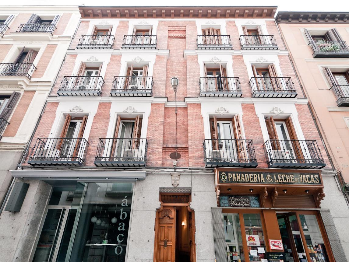 Hostal Las Cortes Madrid Exteriör bild